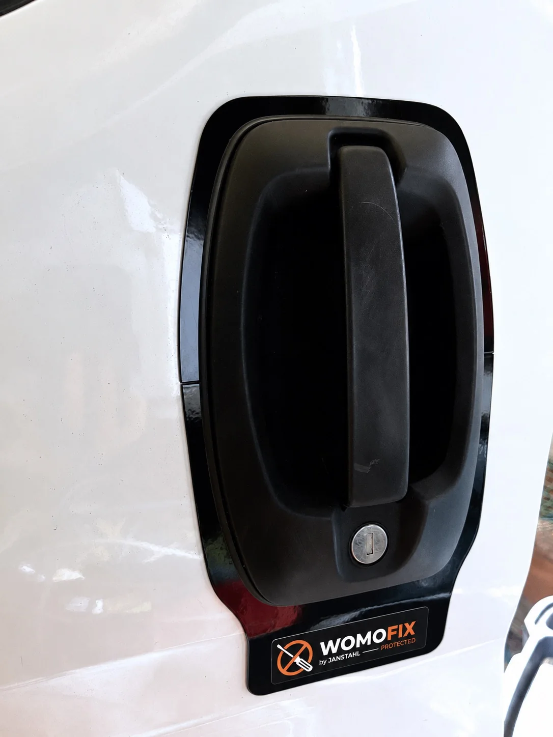 WOMOFIX Pro Außenschutzplatte für Fahrer- und Hecktür an Fiat Ducato, Citroën Jumper und Peugeot Boxer – Ansicht 4